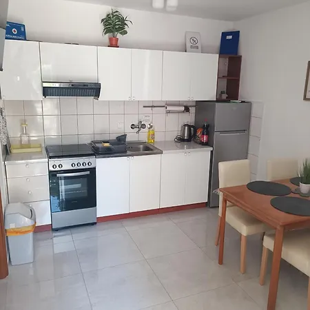 Apartamento With Parking Space - 27824 Novi Vinodolski